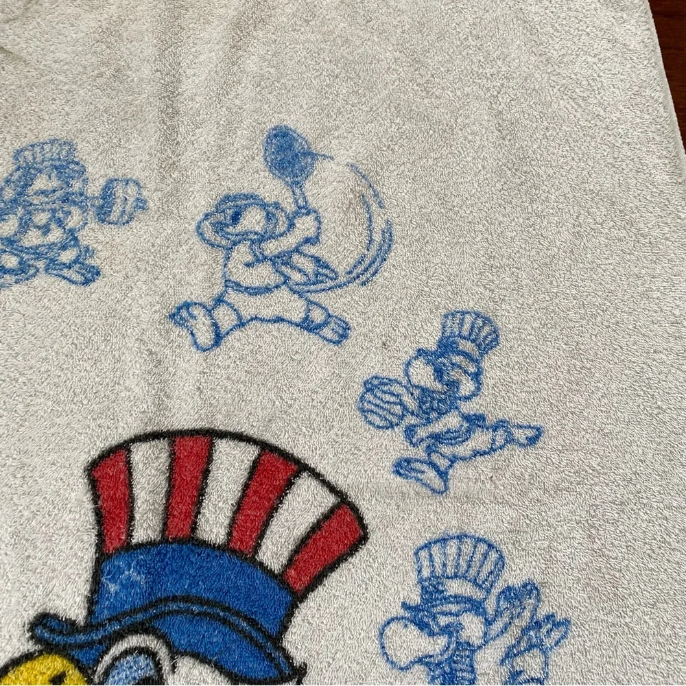 Los Angeles 1984 Olympics Games Beach Towel Sam the Eagle Original Vintage